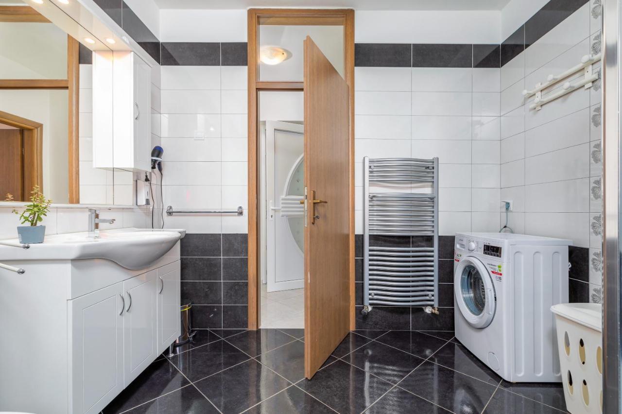 Apartman Vera プーラ エクステリア 写真