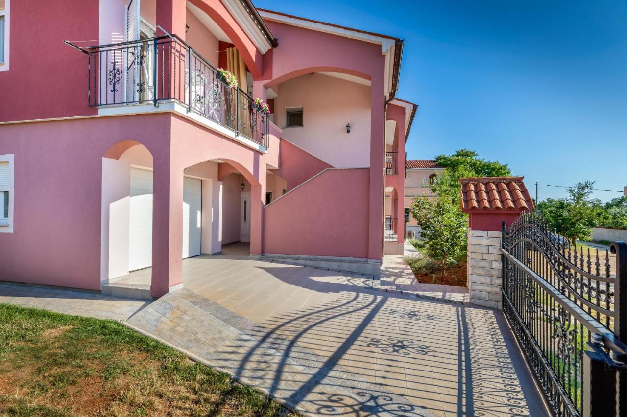 Apartman Vera プーラ エクステリア 写真